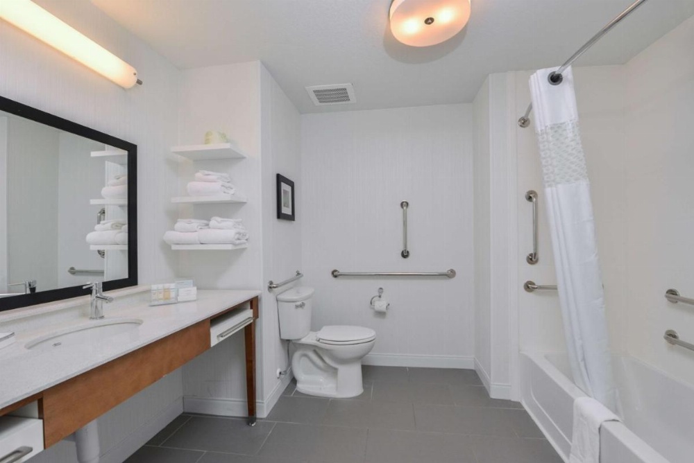 Hampton Inn and Suites Altoona-Des Moines by Hilton Image 11