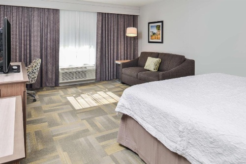 Hampton Inn and Suites Altoona-Des Moines by Hilton image 19