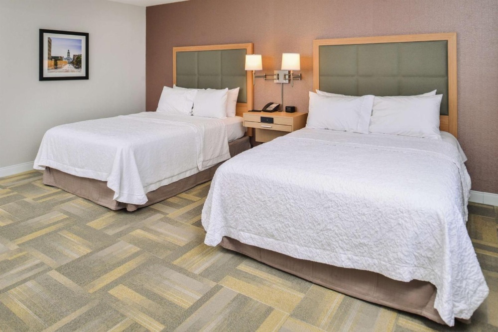 Hampton Inn and Suites Altoona-Des Moines by Hilton Main image