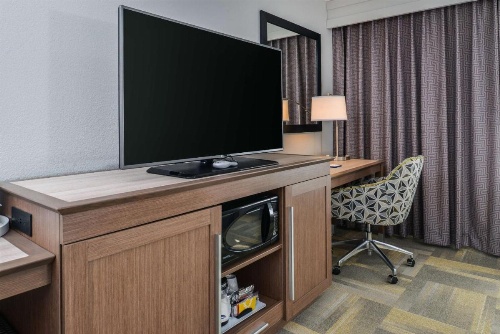 Hampton Inn and Suites Altoona-Des Moines by Hilton image 23