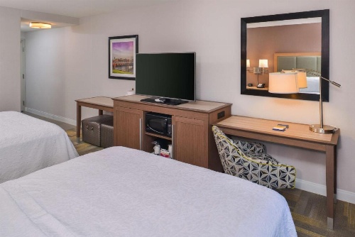 Hampton Inn and Suites Altoona-Des Moines by Hilton image 25
