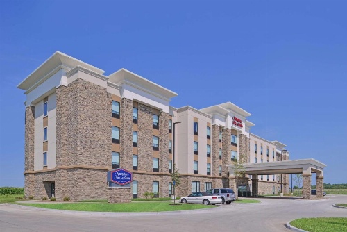 Hampton Inn and Suites Altoona-Des Moines by Hilton image 48